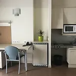 Residencia Universitaria Resa Blas De Otero بلباو