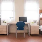 شقة Residencia Universitaria Resa Blas De Otero *