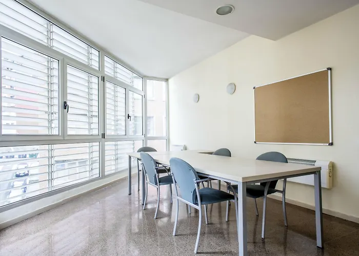 Residencia Universitaria Resa Blas De Otero * Bilbao