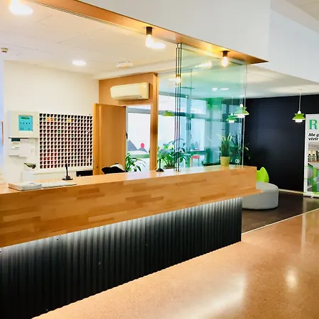 Residencia Universitaria Resa Blas De Otero * Bilbao