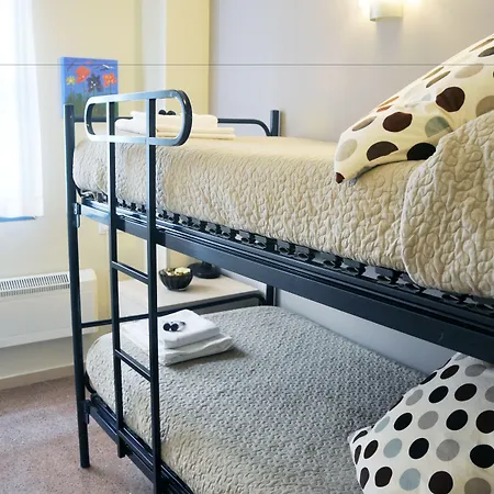 Residencia Universitaria Resa Blas De Otero Διαμέρισμα *