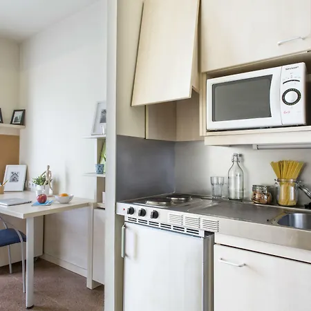 Apartamento Residencia Universitaria Resa Blas De Otero