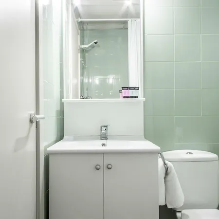 Residencia Universitaria Resa Blas De Otero *