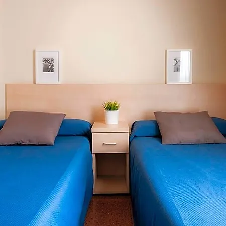 Residencia Universitaria Resa Blas De Otero Апартаменты *