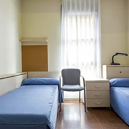 Residencia Universitaria Resa Blas De Otero Апартаменты Бильбао