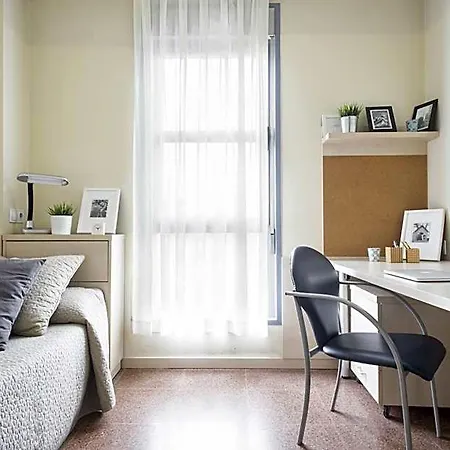 Residencia Universitaria Resa Blas De Otero Апартаменты *