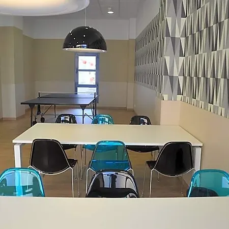 Апартаменты Residencia Universitaria Resa Blas De Otero