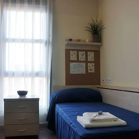 Residencia Universitaria Resa Blas De Otero Appartamento *