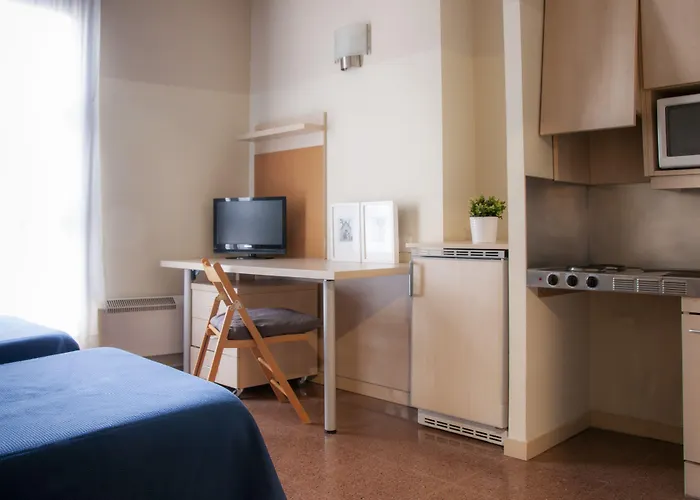 Residencia Universitaria Resa Blas De Otero Apartamento *