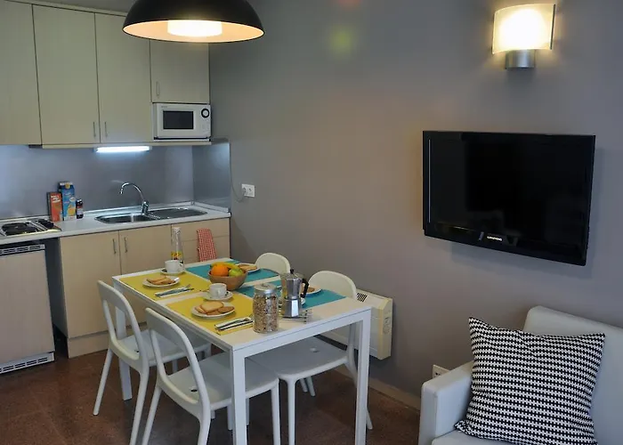 Apartamento Residencia Universitaria Resa Blas De Otero