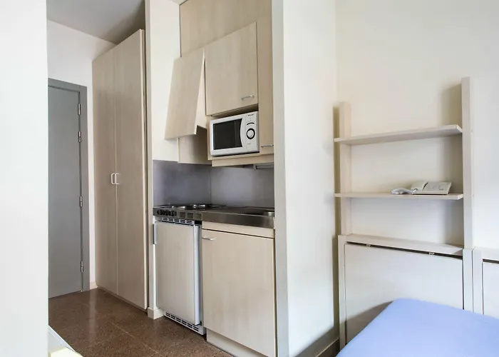 Residencia Universitaria Resa Blas De Otero Appartement